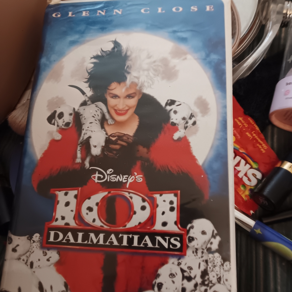Disney's 101 Dalmatians VHS